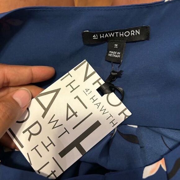 New 41 Hawthorn Blouse - Picture 3 of 4